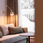 Omaela 4*