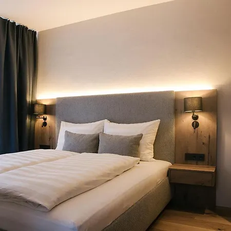 Omaela Aparthotel
