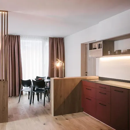 Omaela Aparthotel St. Anton am Arlberg